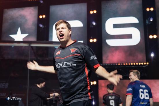 英雄海？knight本次世界赛的15局游戏中选用了12个英雄！